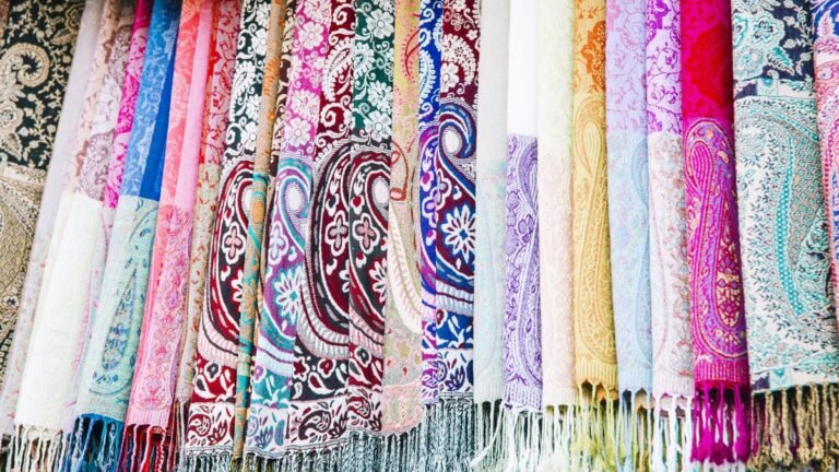 Shawl manufacturers in India